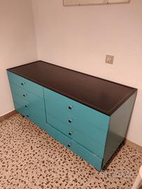 comò con 8 cassetti