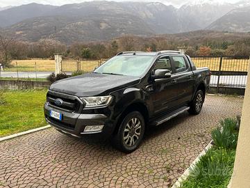 Pick up ford ranger wildtrack fuoristrada