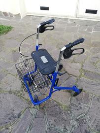 Deambulatore pieghevole 