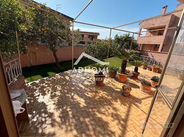 Come villa, ampio giardino, taverna e 2 garage