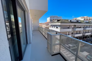 Attico Nuovissimo con Vista Mare in Centro