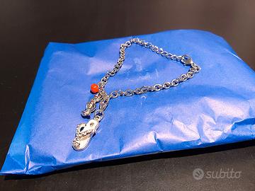 Bracciale con tre ciondoli