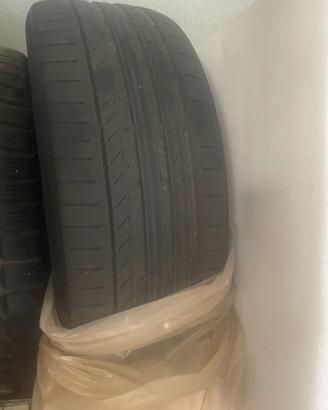 Singola Continenat 245/45 R19 96W Extra Load usata