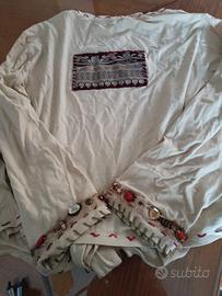 particolare completo top e cardigan  di Monica Mag