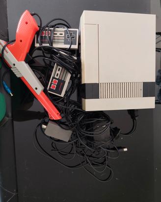 Consolle Nintendo 8bit con accessori originali 