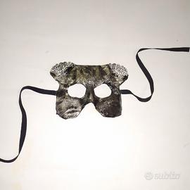 maschera da gatto fatta a mano in carta 