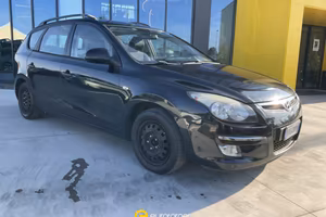 HYUNDAI i30 CW 1.4 16V 109CV BlueDr. GPL Act.Sp.