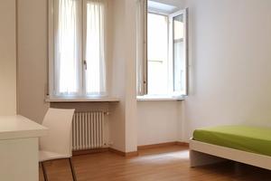 Luminosa stanza singola in centro storico da sett