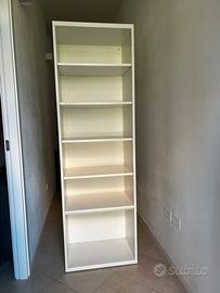 Libreria con ripiani IKEA