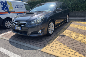 Subaru Legacy 2.0 td 2013