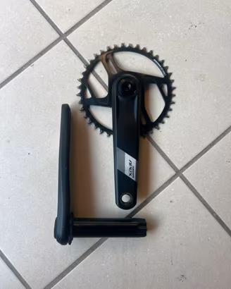 Guarnitura Sram con powermeter