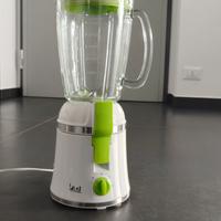 robot da cucina frullatore con vaso in vetro