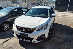 PEUGEOT 3008 1.6 HDI