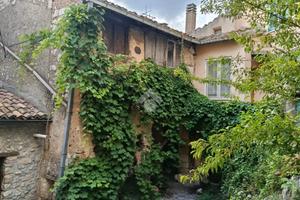 CASA SEMINDIPENDENTE A ALATRI