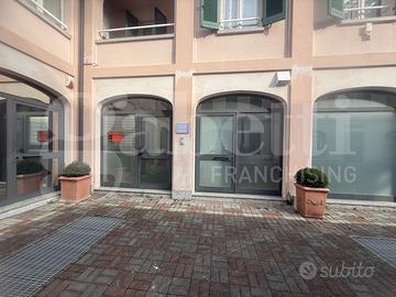 Negozio Asso [Cod. rif 3315347VCG]