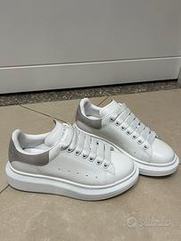 SNEAKERS pari al nuovo tg 39