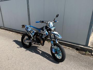 FANTIC  MOTARD 50 CC  2011 - (70cc.)
