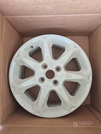 Cerchi 16" Ford Fiesta da raddrizzare/ rigenerare