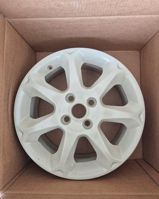 Cerchi 16" Ford Fiesta da raddrizzare/ rigenerare