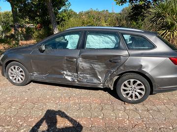 Seat Leon sinistrata