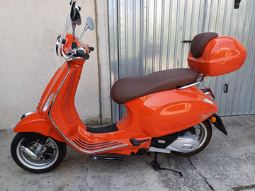 Vespa 125 Orange