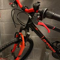 Bicicletta Mountain Bike Rockrider 500