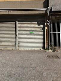 Box auto con soppalco sito in Canicattì