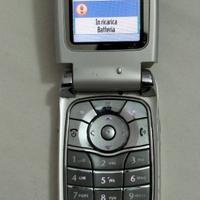 Motorola V600 con Caricabatterie [vintage]