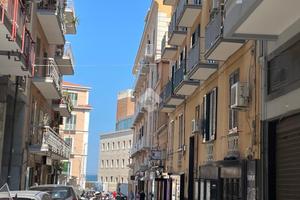 NEGOZIO A CASTELLAMMARE DI STABIA