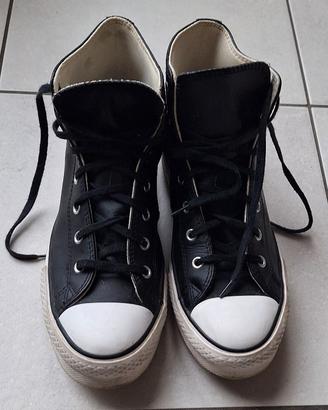 Converse Chuck Taylor Nere