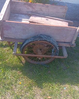 carrettino in legno 