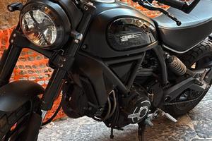ducati scambler 800