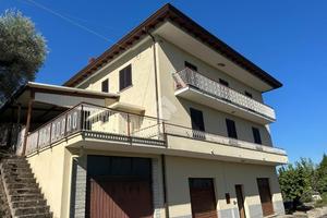 CASA INDIPENDENTE A BOVILLE ERNICA