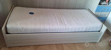 Letto singolo con contenitore e materazzo