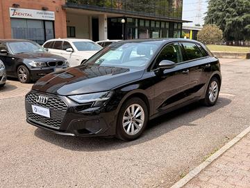 Audi A3 Sportback 35 1.5 tfsi mhev Business Advanc