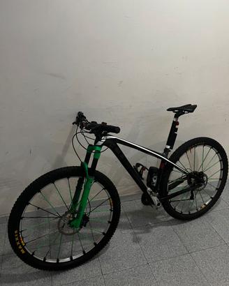 MTB Cube Reaction Carbon 29
