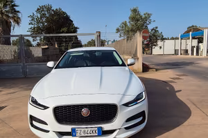 JAGUAR XE 20 D  Sport 180 hp