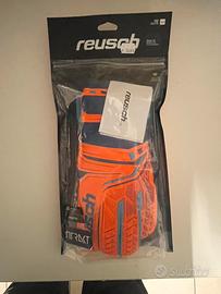 Guanti da calcio reusch nuovi taglia 10.5