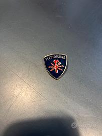 Militare spilla elettricista