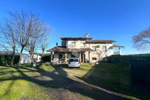 CASA SEMINDIPENDENTE A MIRANDOLA