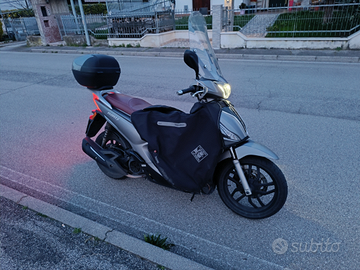 Scooter Kymco people 150