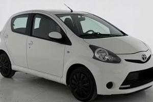 TOYOTA AYGO CONNECT 2013 - 5 Porte