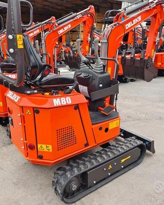 Miniescavatore cingolato 850 Kg con motore Briggs&