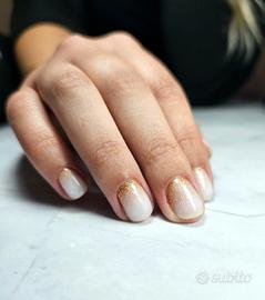 Ricostruzione unghie 