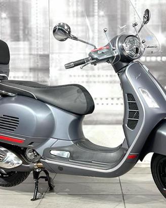 vespa 300 GTS Supersport 