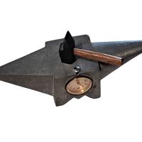 incudine vintage con orologio