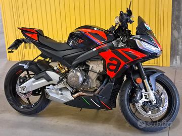 moto  Aprilia Tuono 660 Factory 2025