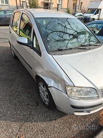 Fiat Idea 1.2 16v Black Label