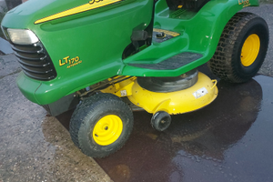 Trattorino rasaerba john deere lt 170 Bicilindrico