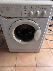 Lavatrice indesit x ricambi